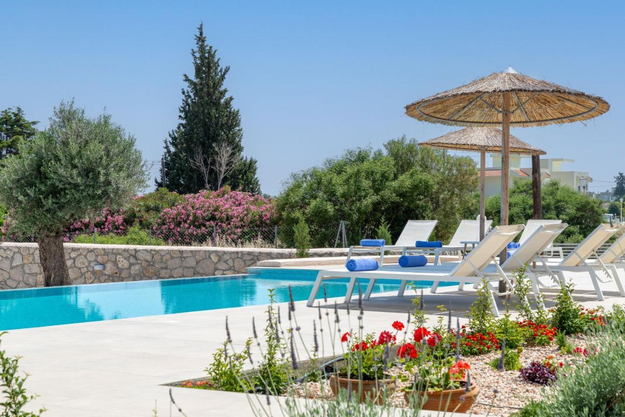 Gennadi Harmony Suites - 200 M From The Sea 외부 사진