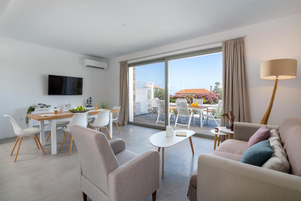 Gennadi Harmony Suites - 200 M From The Sea 외부 사진