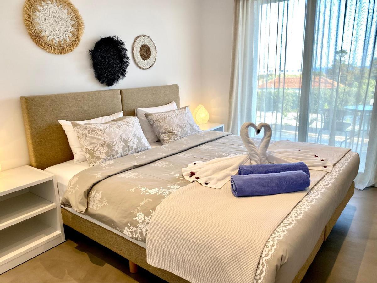 Gennadi Harmony Suites - 200 M From The Sea 외부 사진